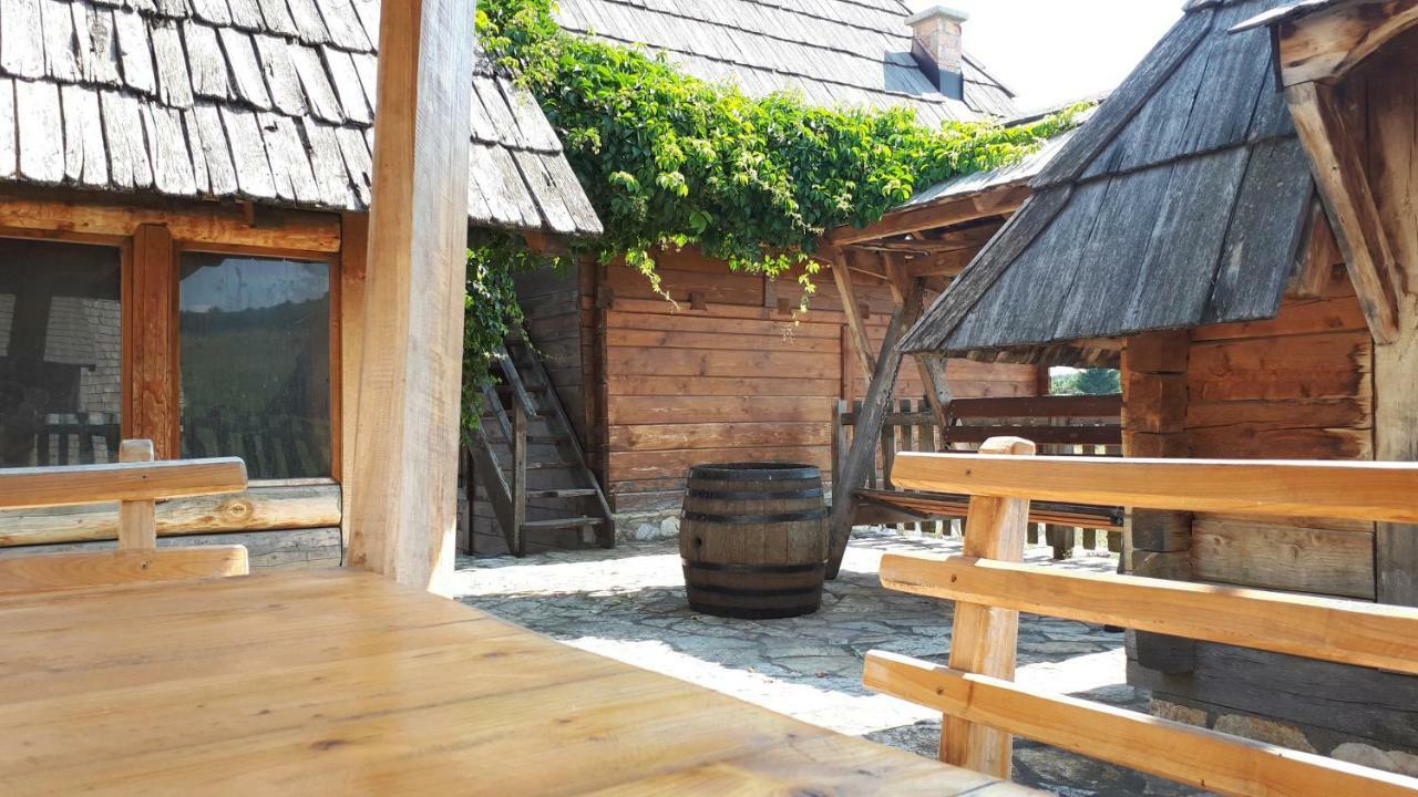 Bed and Breakfast Konoba Ognjiste Sokolac  Exterior foto