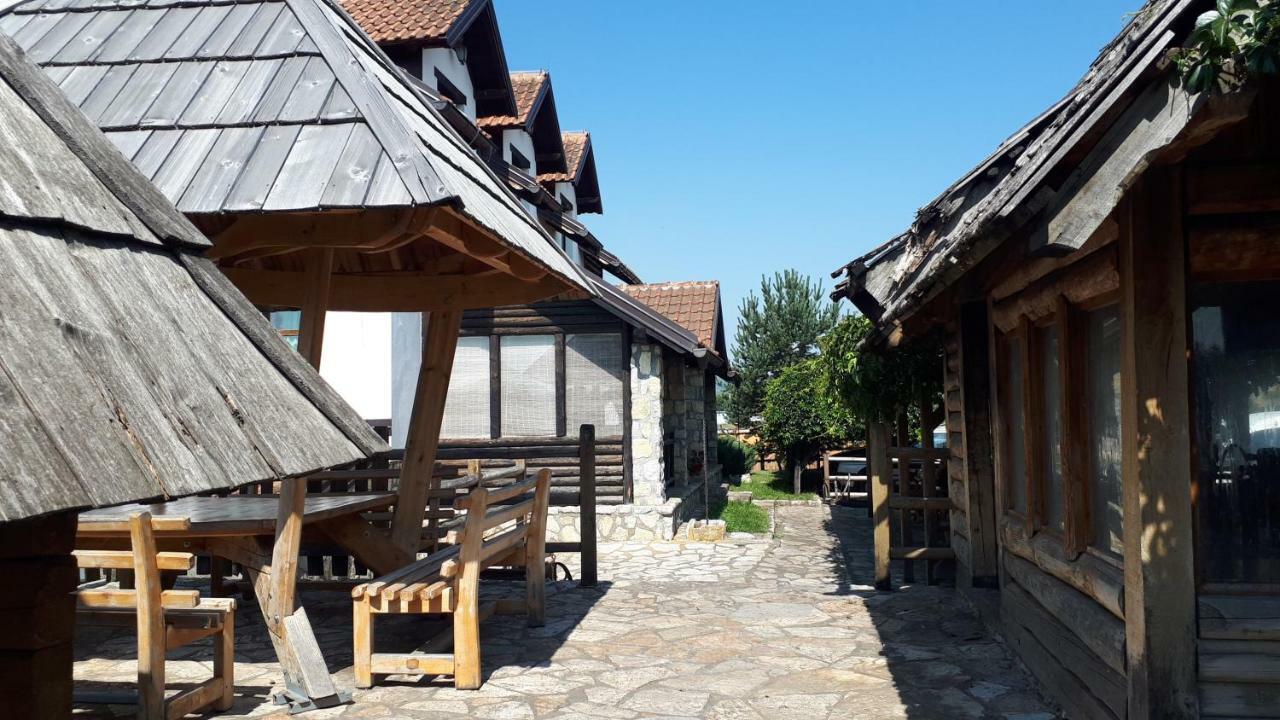 Bed and Breakfast Konoba Ognjiste Sokolac  Exterior foto