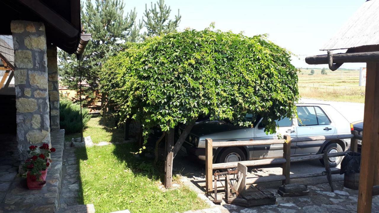 Bed and Breakfast Konoba Ognjiste Sokolac  Exterior foto